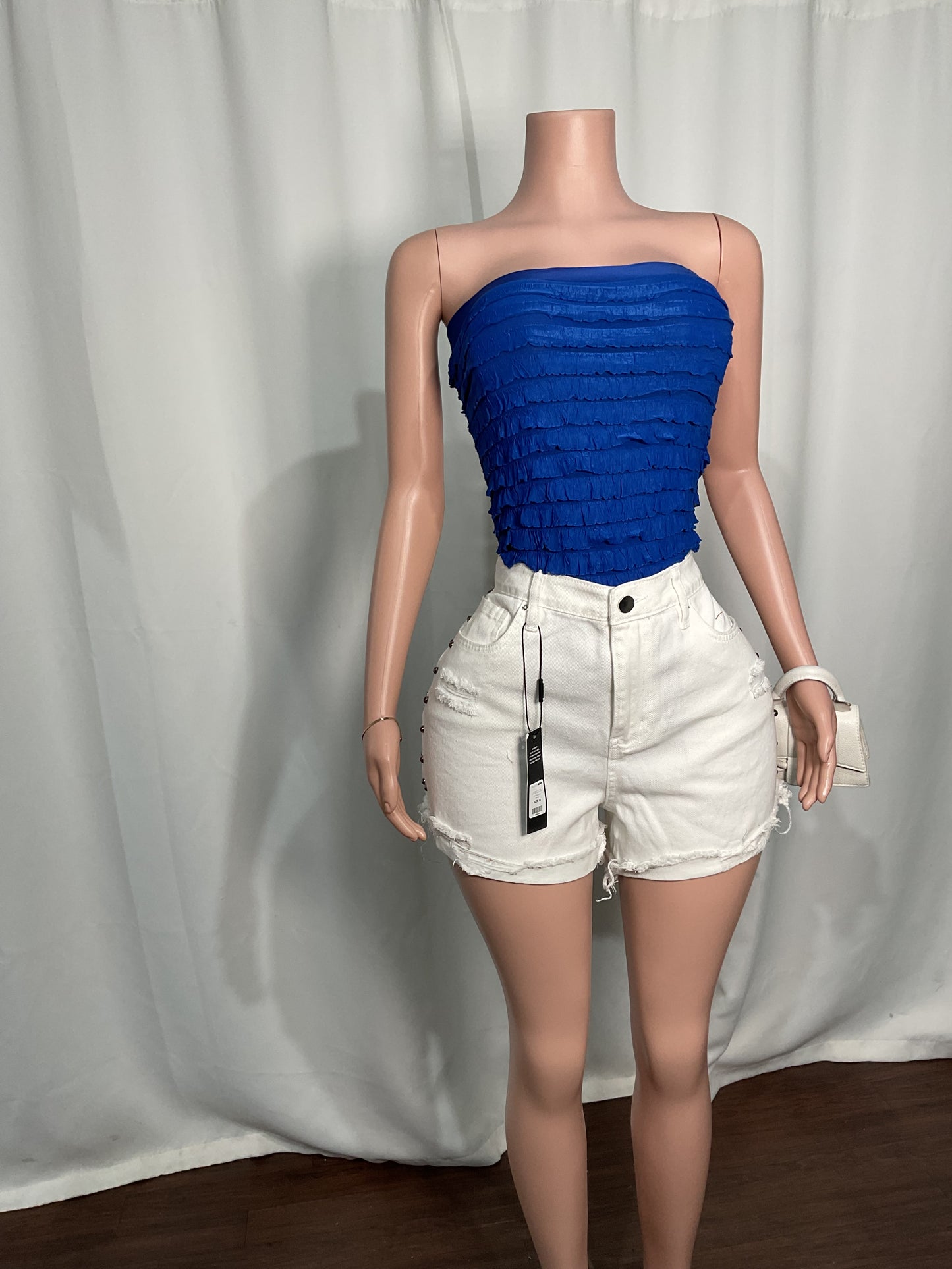 RUFFLE YOUR FEATHERS TUBE BODY BLOUSE