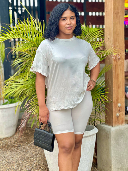 OVERSIZED T-SHIRT/ BIKER SHORTS SET