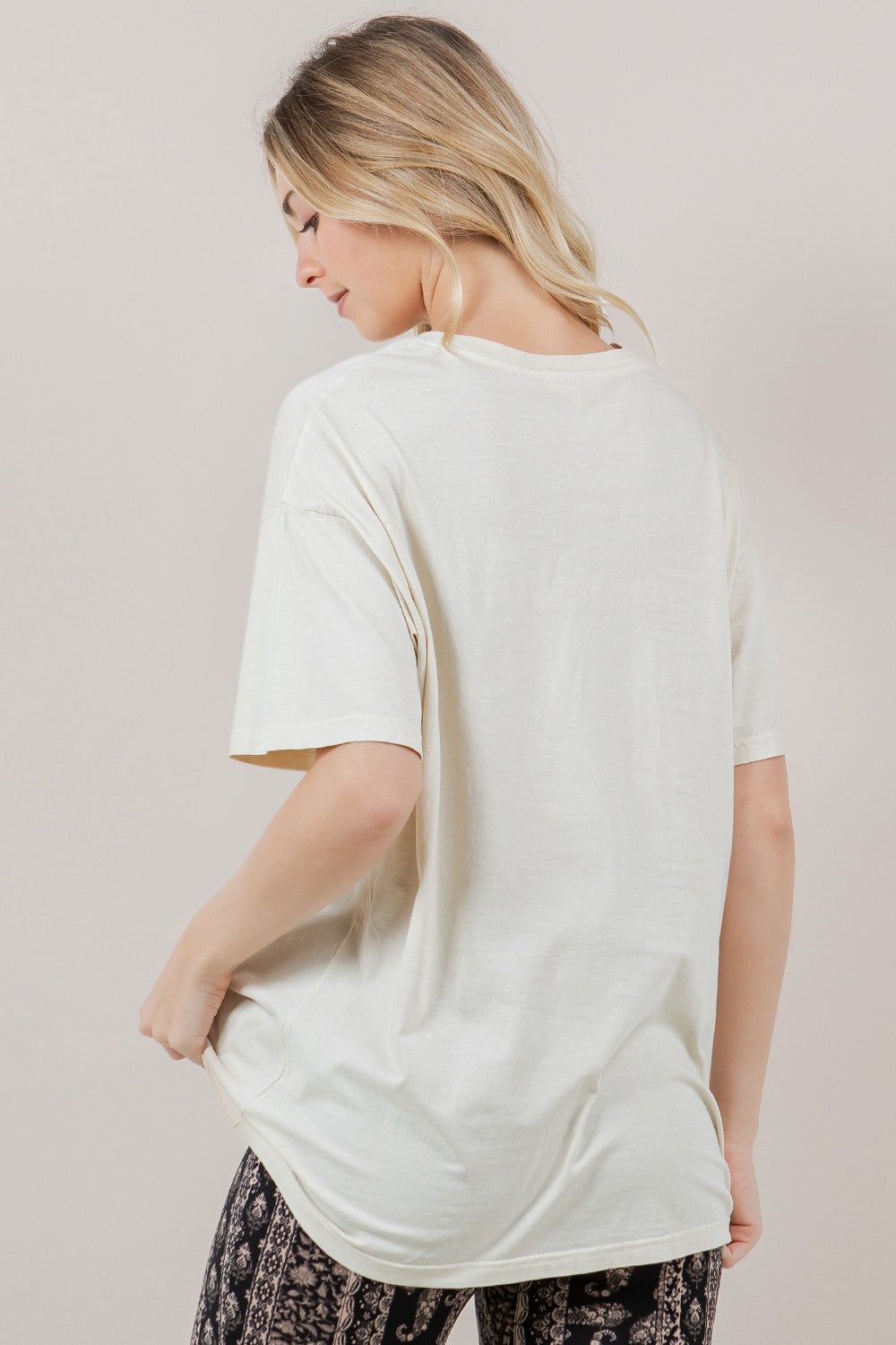 LET’S TAKE A TRIP OVERSIZED GRAPHIC TEE