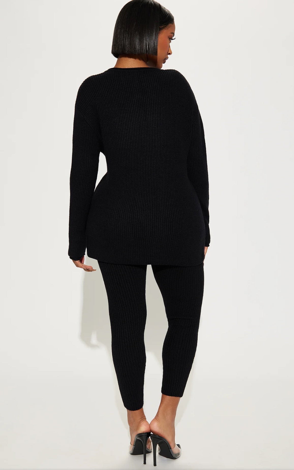 EXCLUSIVE STATUS SWEATER LEGGING SET