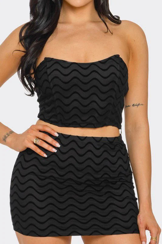 WAVY PATTERNED 2-PC MESH SKIRT SETt