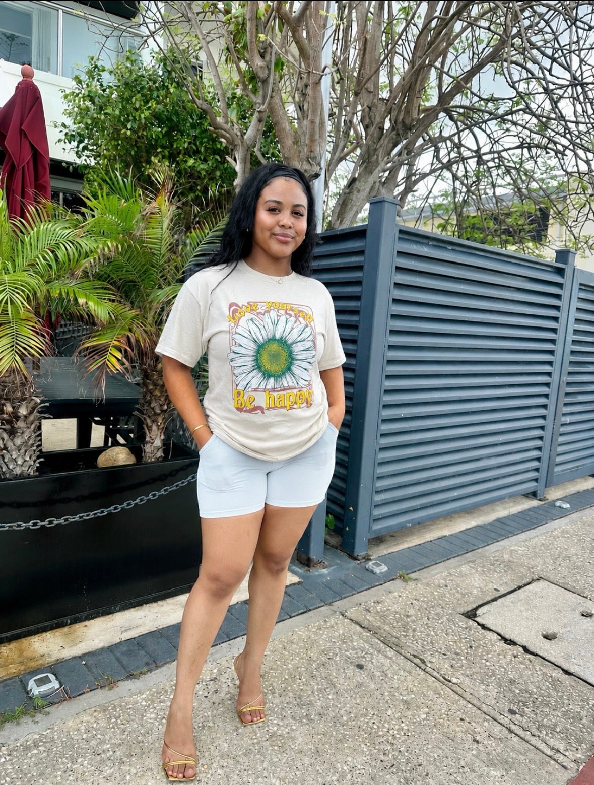 LOVE YOURSELF SUNFLOWER GRAPHIC TEE