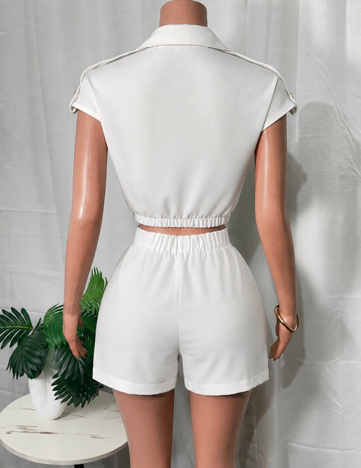 ZIP-UP, FRONT POCKETS TOP W/ SHORTS SET