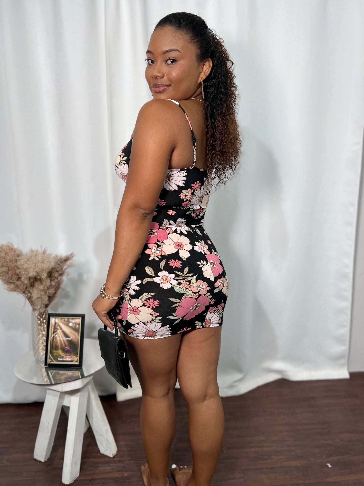 V-NECK CAMI FLORAL PRINT DRESS