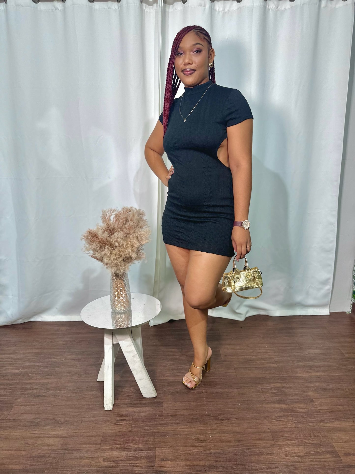 PATTERN BACKOUT SHORT SLEEVE MINI DRESS