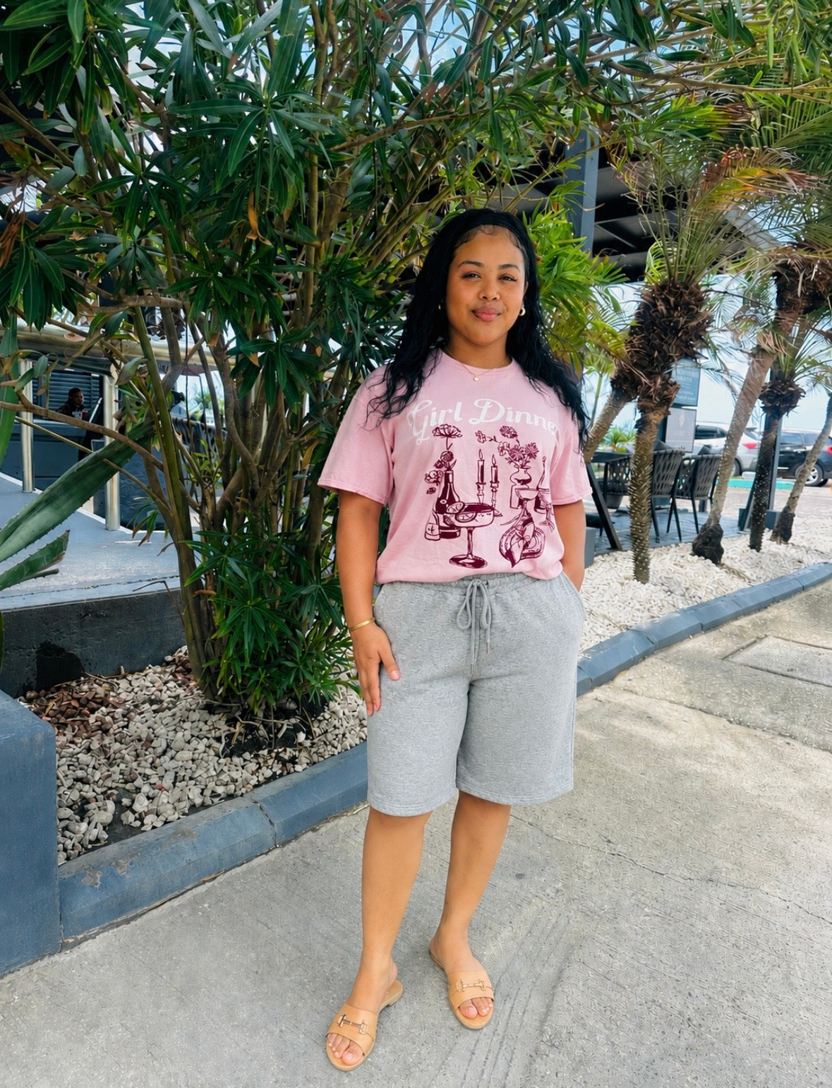 GIRL DINNER GRAPHIC TEE