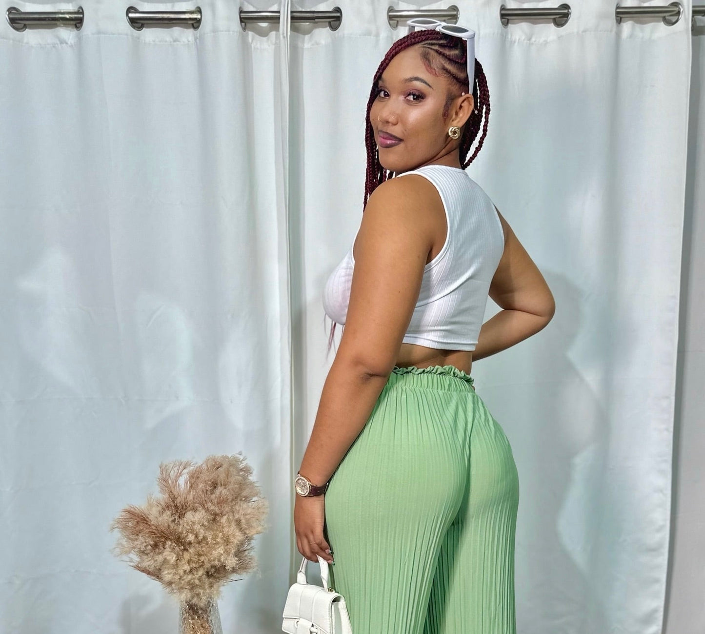 V NECK RIBBED TANK TOP