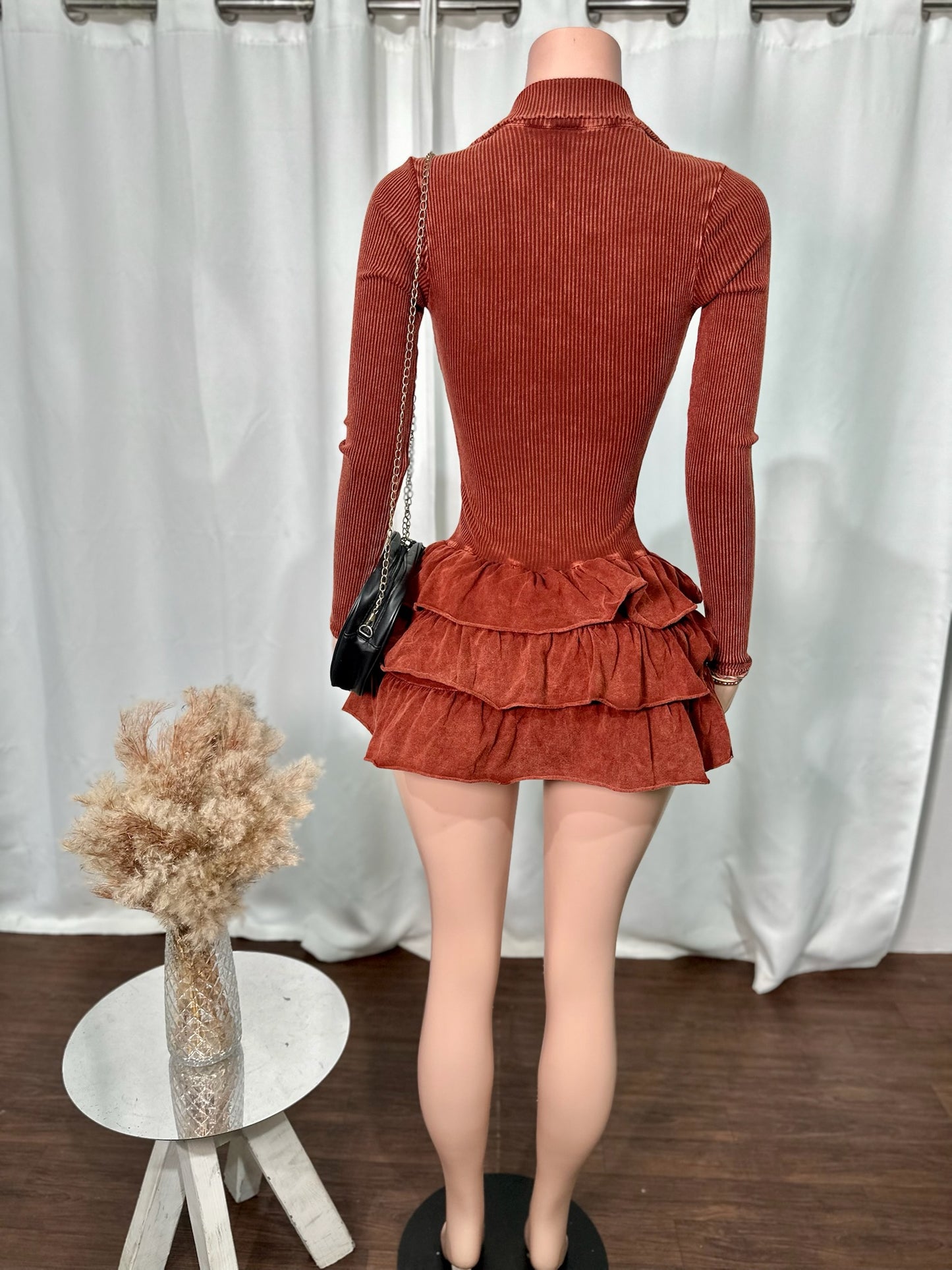 CHARMING ROMPER