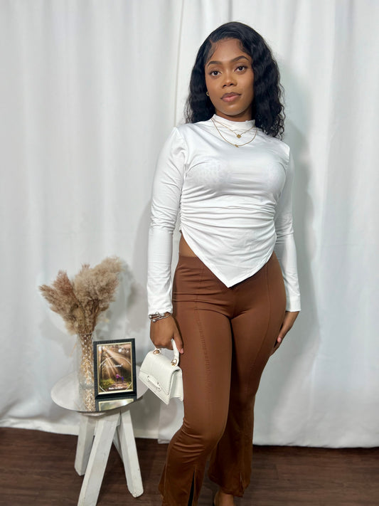 RIBBED FLARED PANT W/ SLIT
