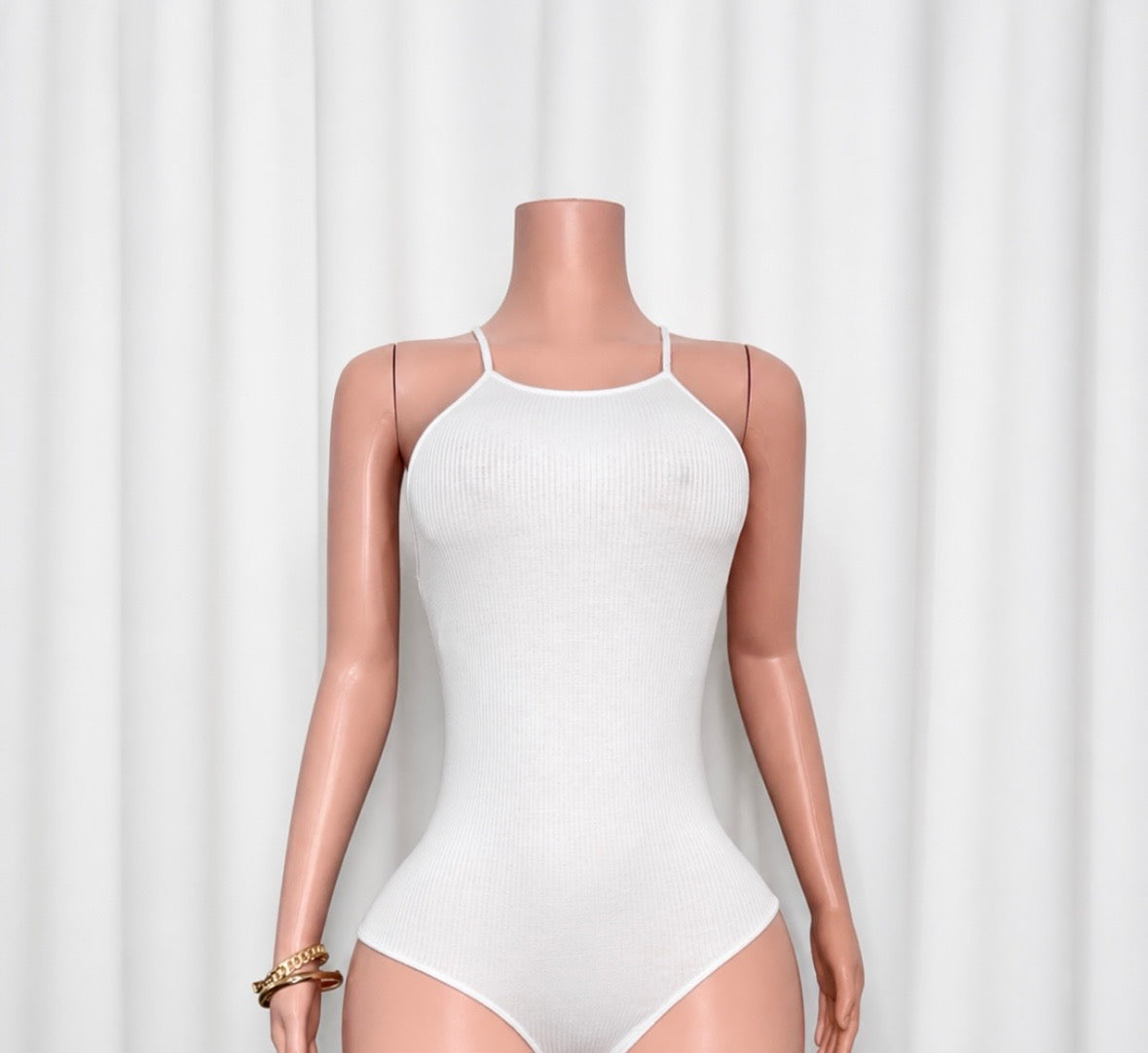 HIGH-NECK HALTER RIBBED RACERBACK BODYBLOUSE