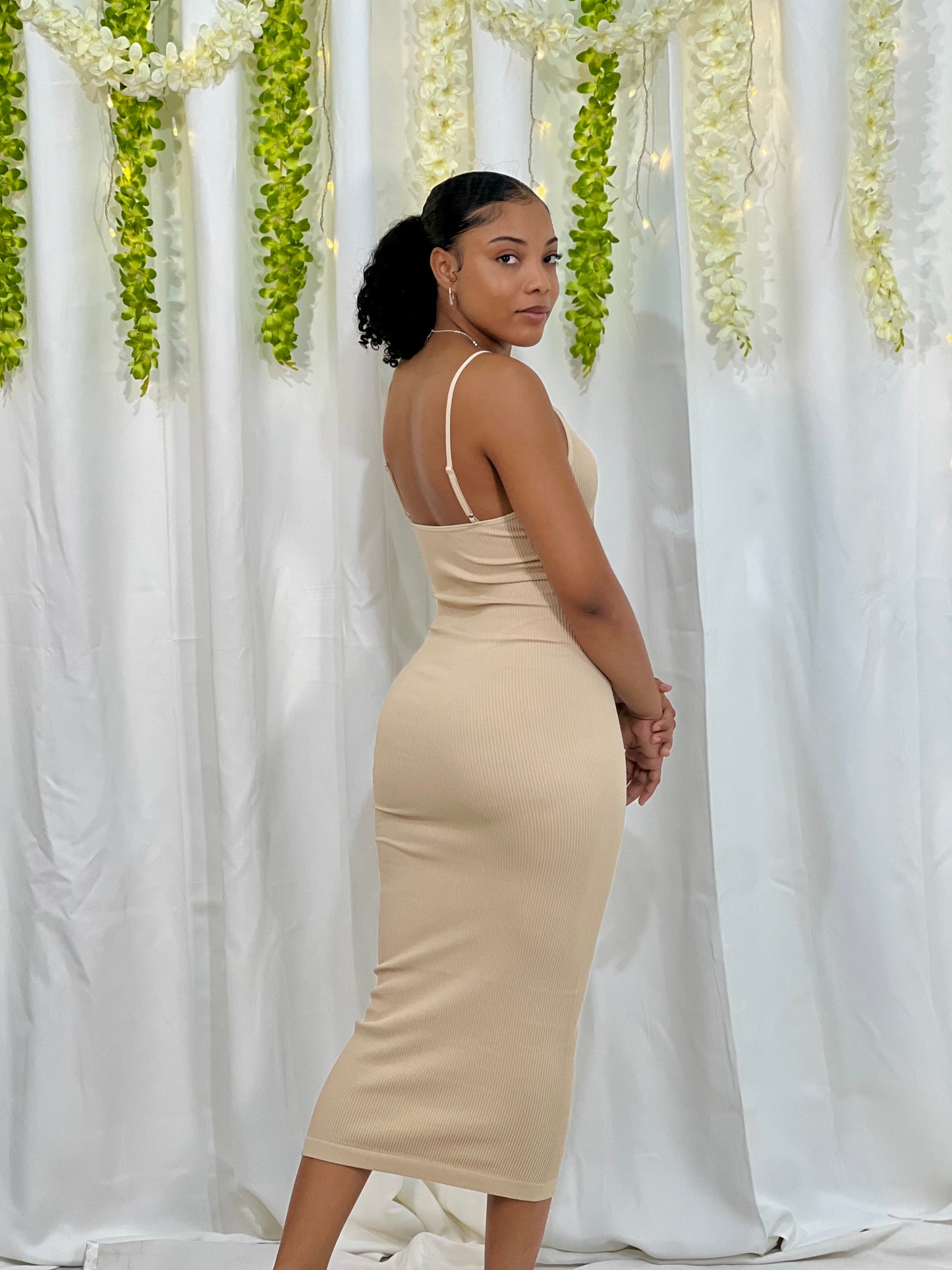 RIBBED SPAGHETTI STRAP BODYCON MAXI DRESS