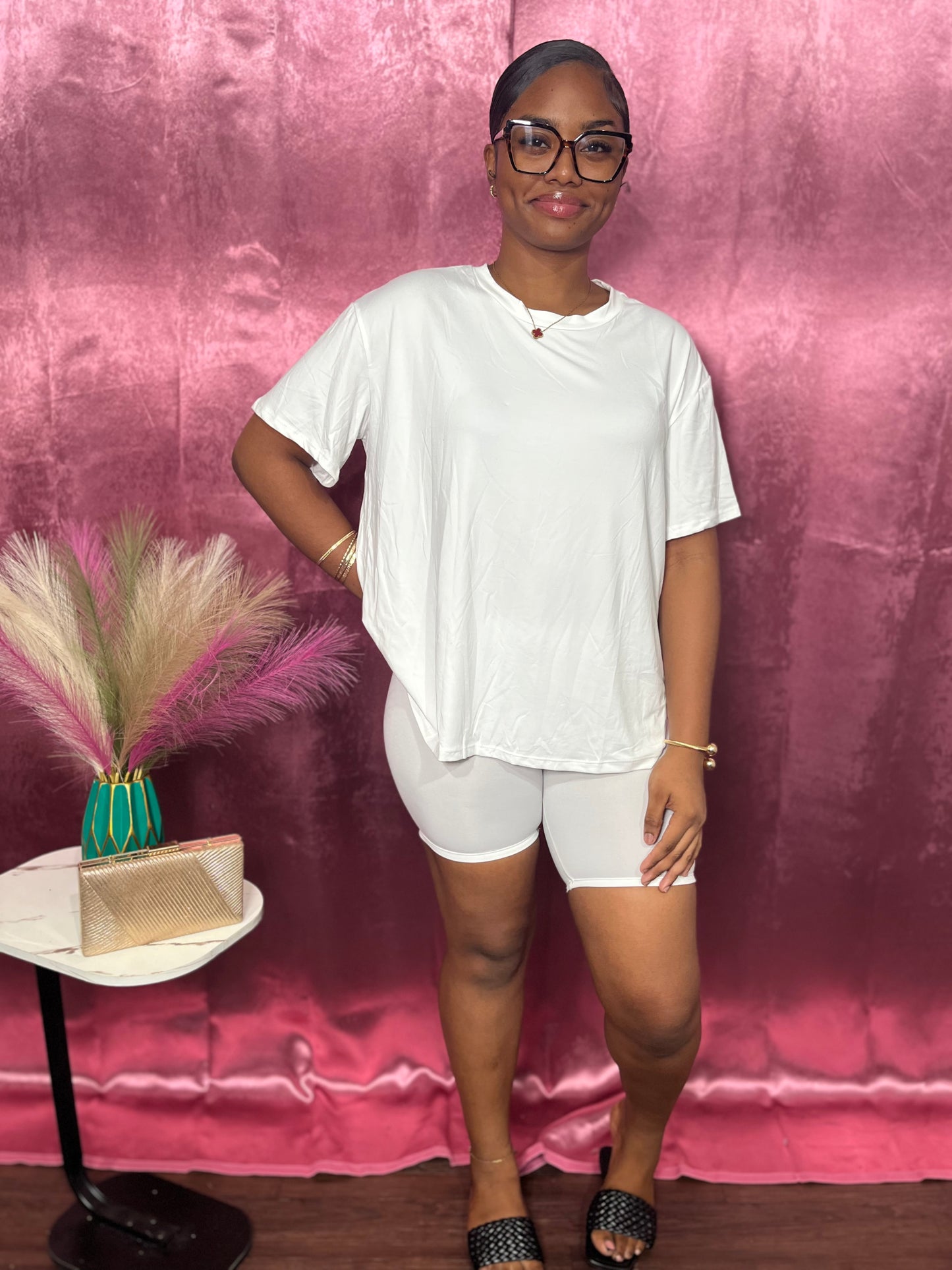 OVERSIZED T-SHIRT/ BIKER SHORTS SET
