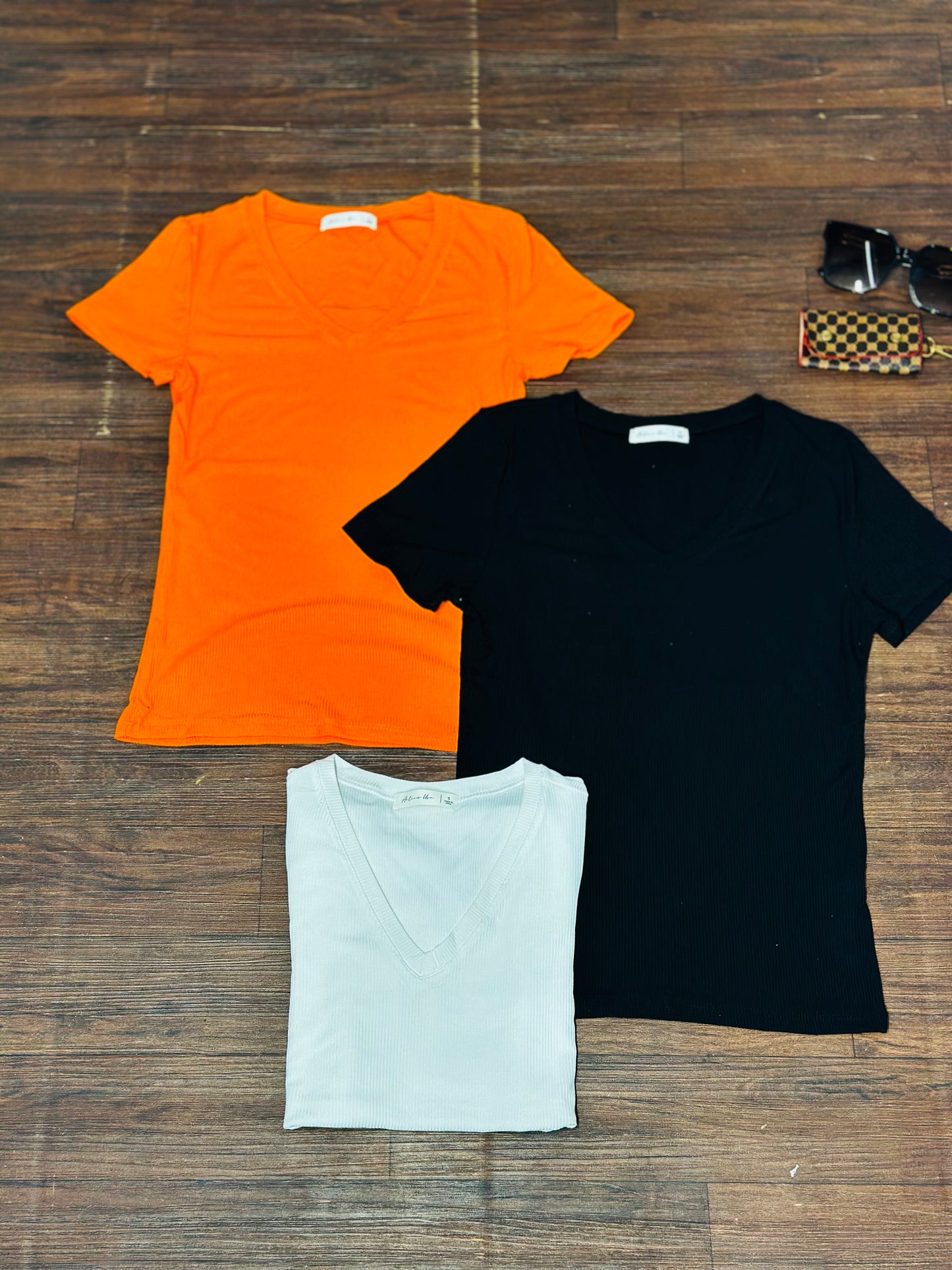 SHORT SLEEVE RIBBED TOP