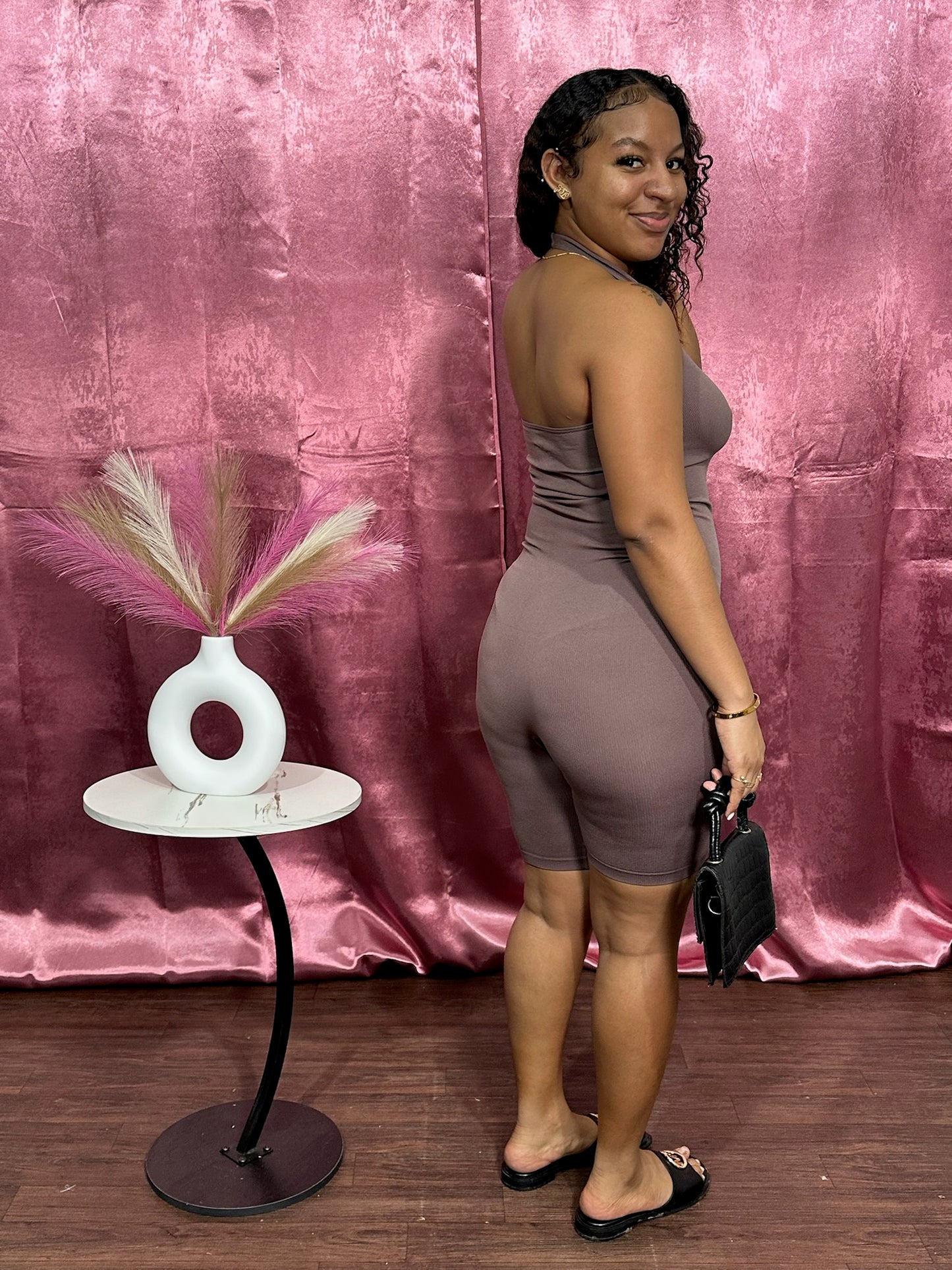 SEAMLESS HALTER ROMPER
