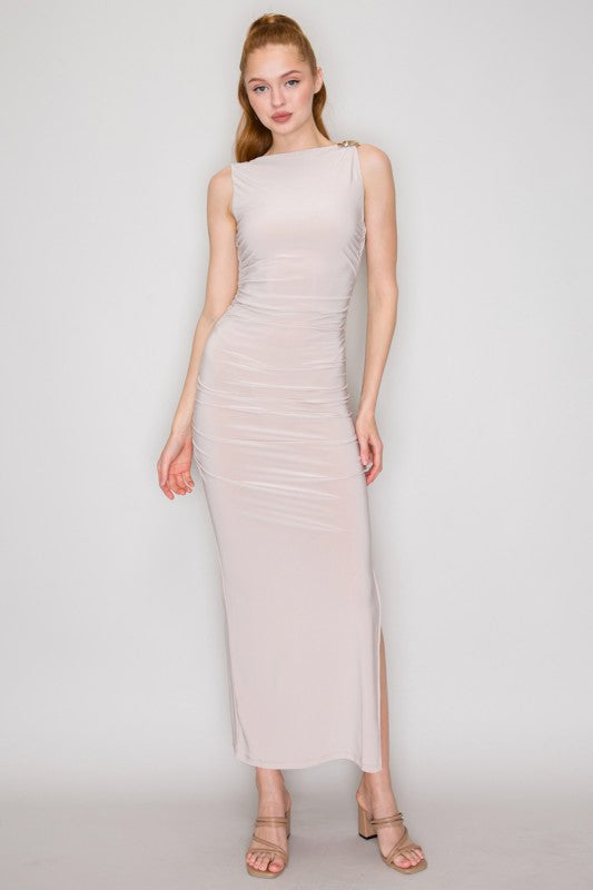 RUCHED BACKLESS GOLD BROOCH MAXI DRESS