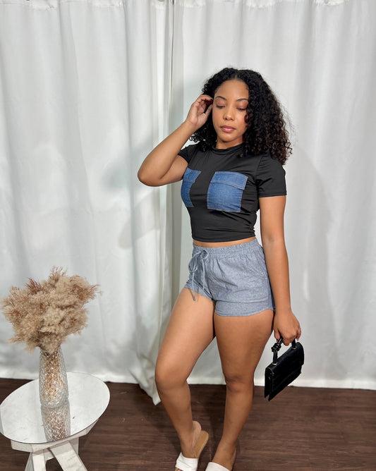 HANDY POCKET CROP TOP