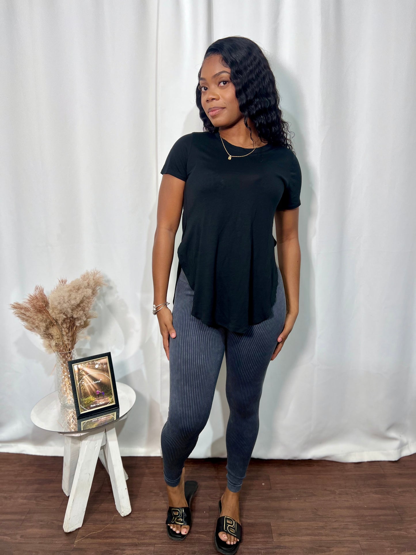 RIBBED HIGH-WAIST LEGGINGS
