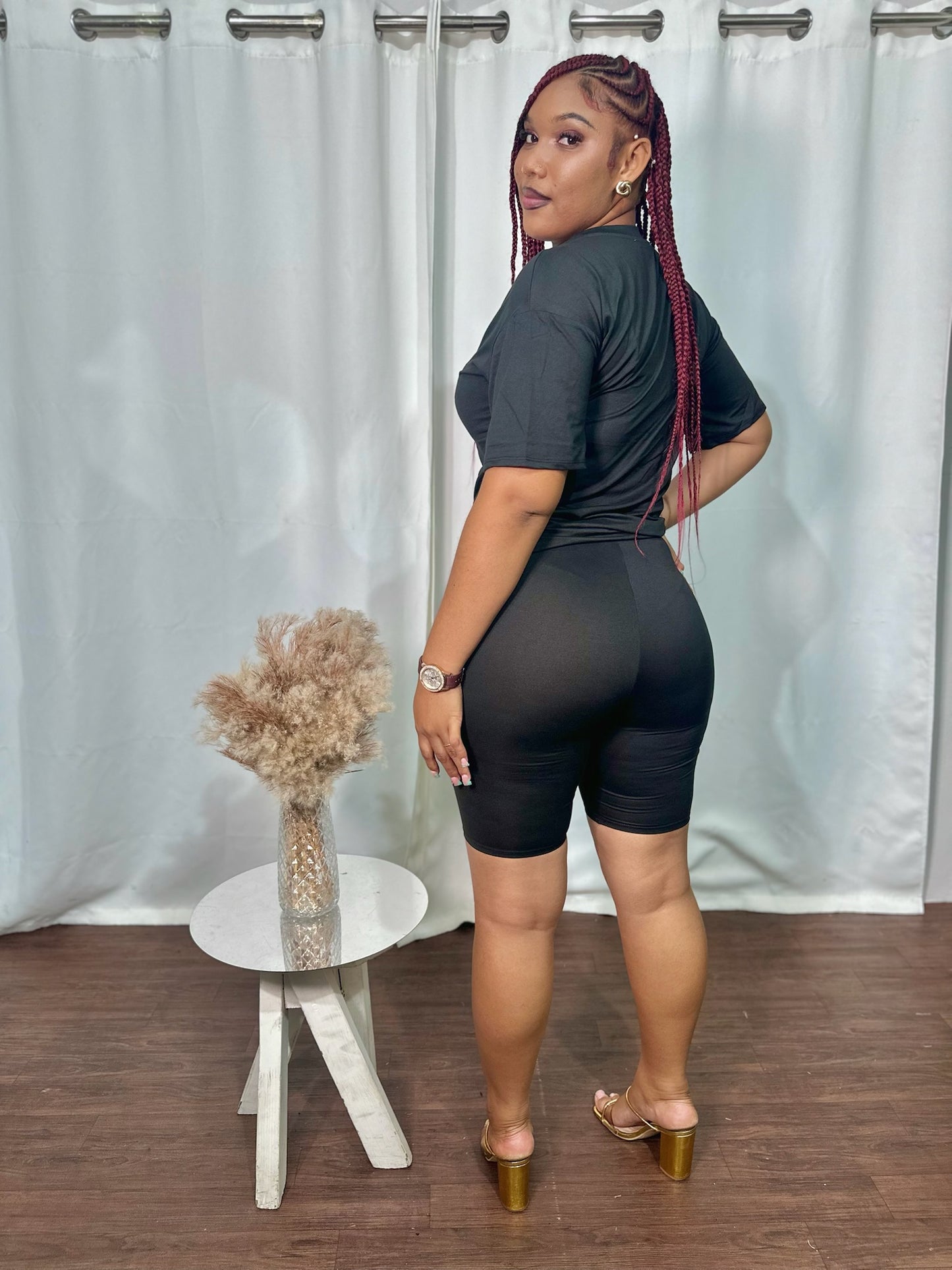 V NECK OVERSIZED BIKER SHORTS SET