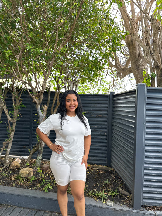 OVERSIZED TEE/BIKER SHORTS SET