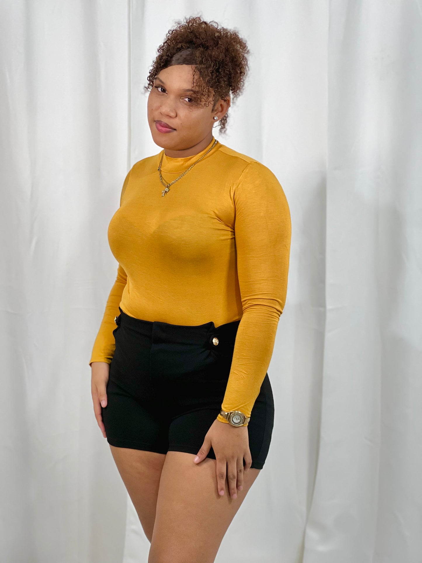 CREW NECK LONG SLEEVE TOP