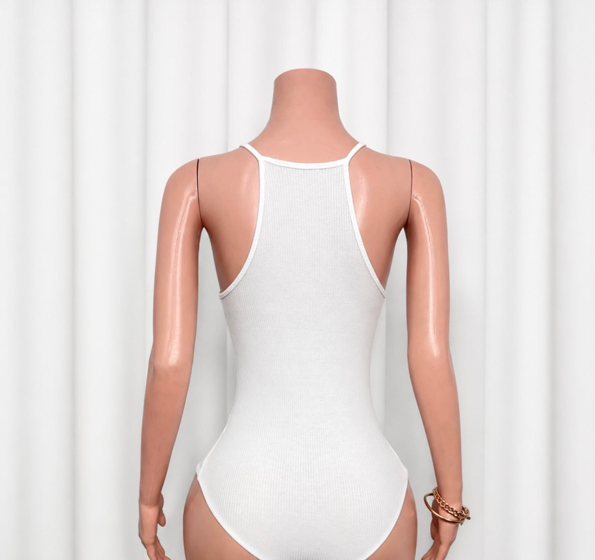 HIGH-NECK HALTER RIBBED RACERBACK BODYBLOUSE