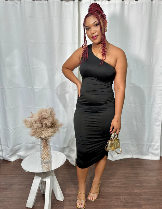 RUCHED ONE-SHOULDER MIDI BODYCON DRESS