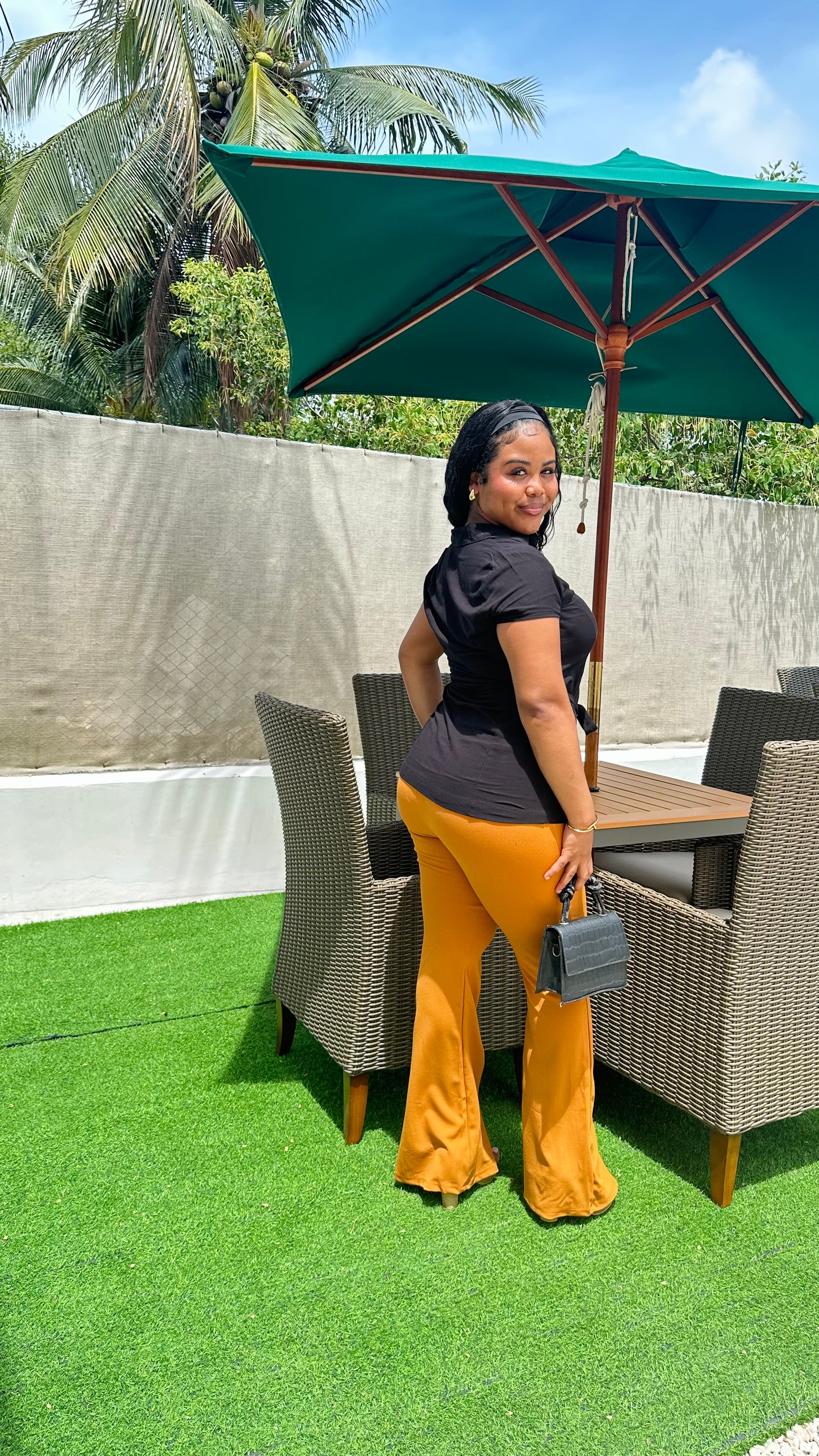 FRONT SLIT FLARE PANTS