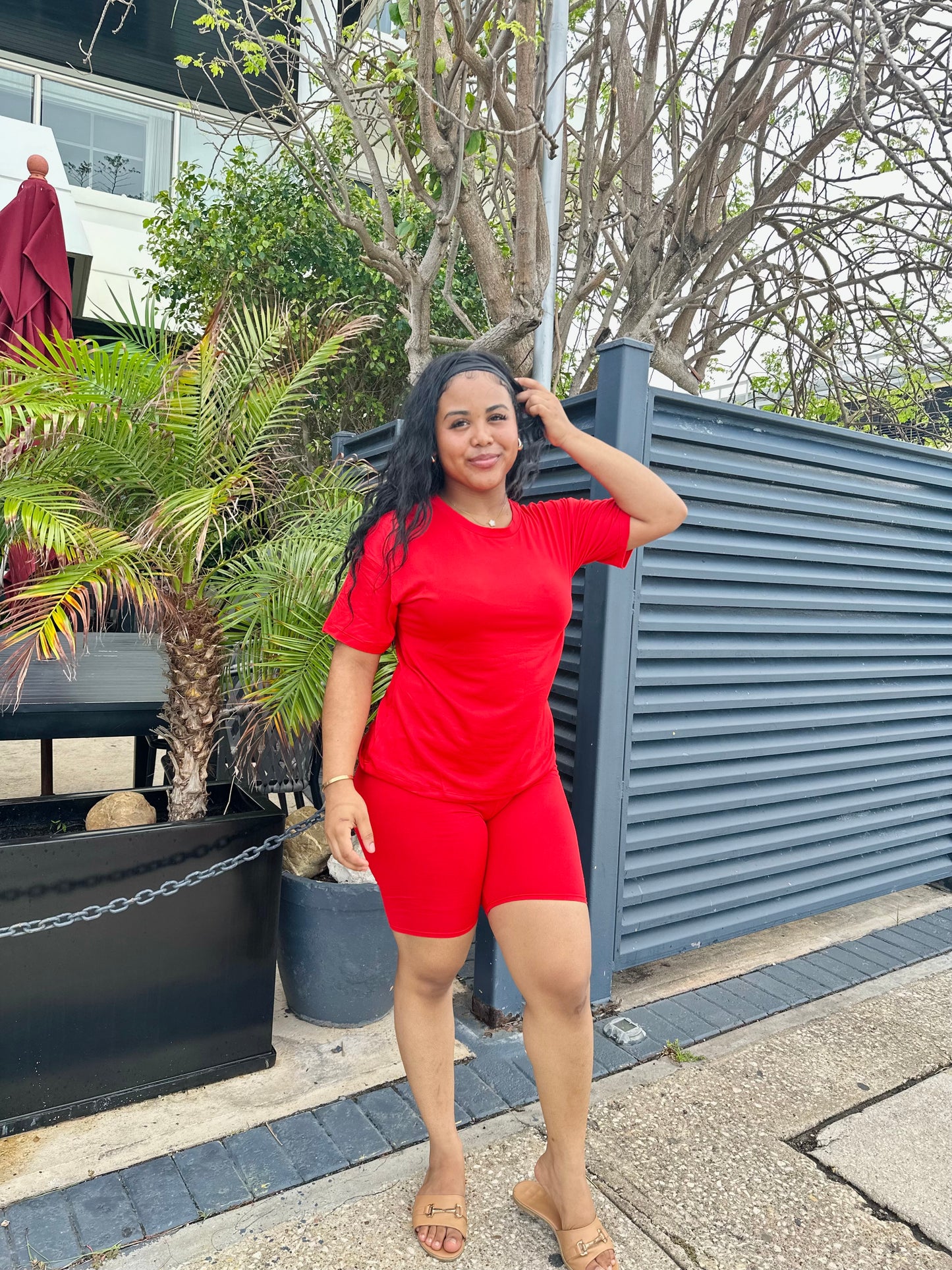 V-NECK OVERSIZED TEE/ BIKER SHORTS SET