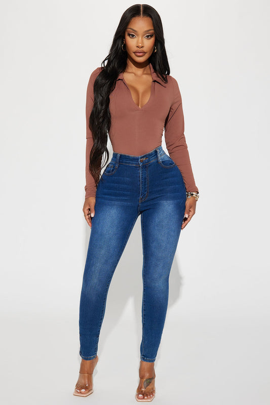 FIRST PICK HIGH RISE JEANS