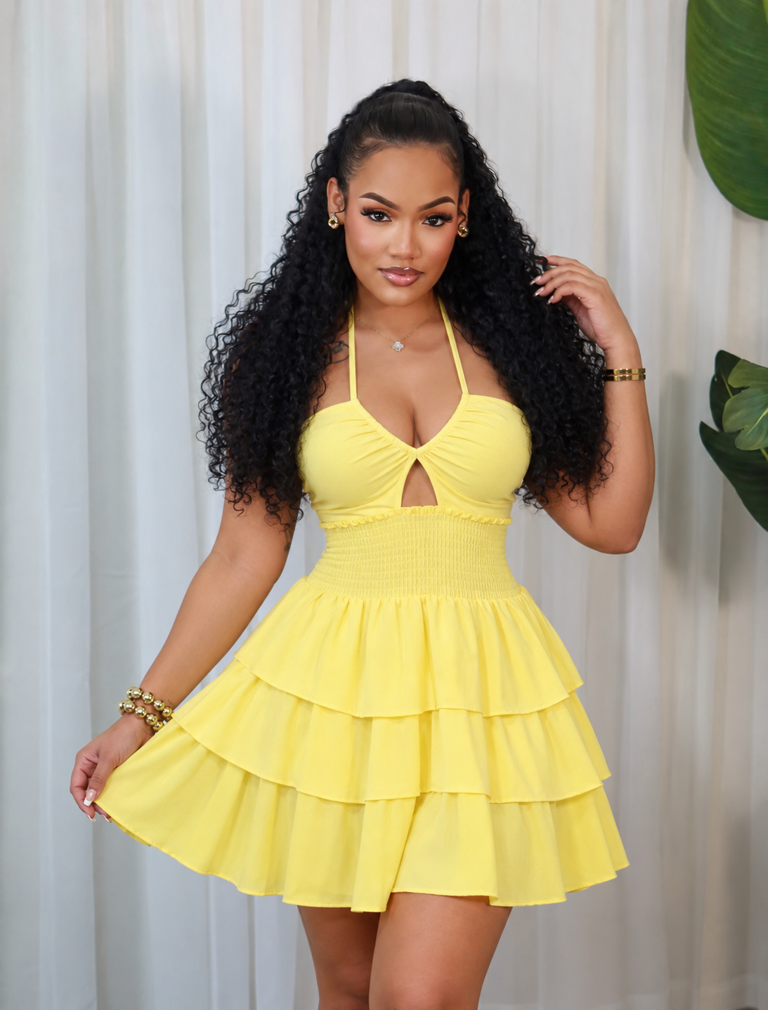 CUT OUT SMOCKING HALTER DRESS