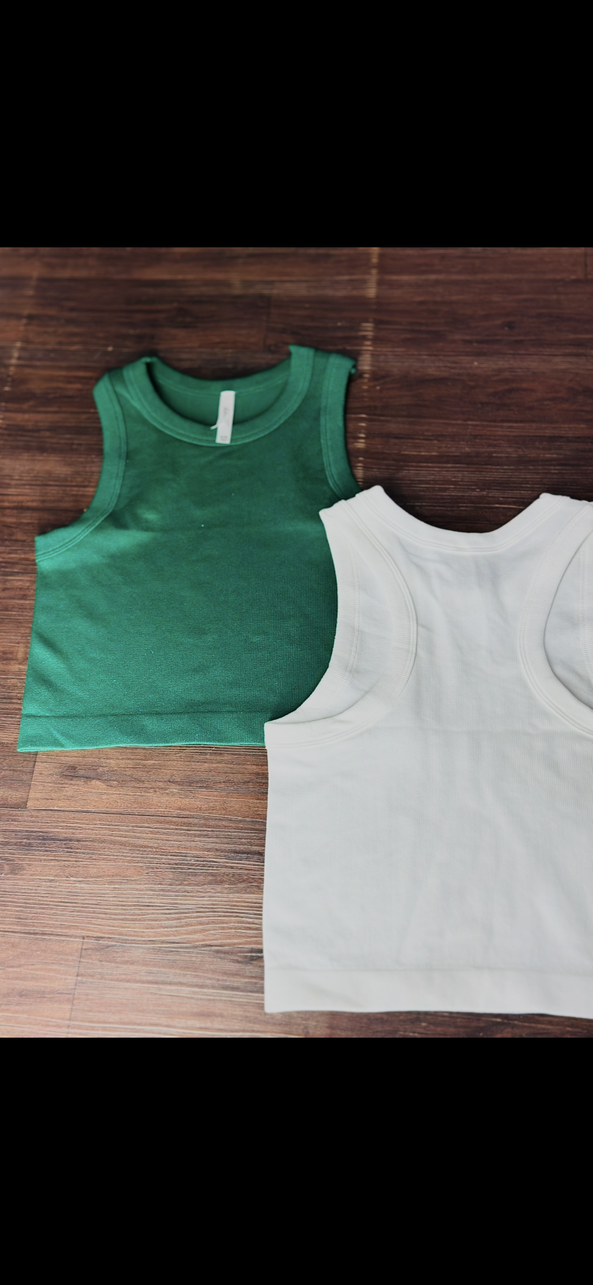 SLVS RIBBED CROP TOP