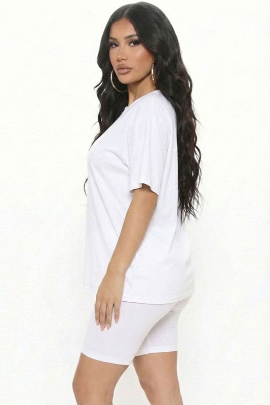 OVERSIZED TEE AND BIKERSHORTS